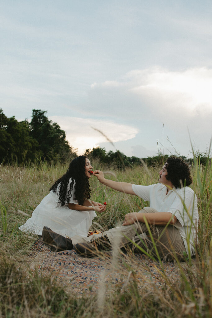 Hill country engagement photos at cibolo nature center in boerne tx
