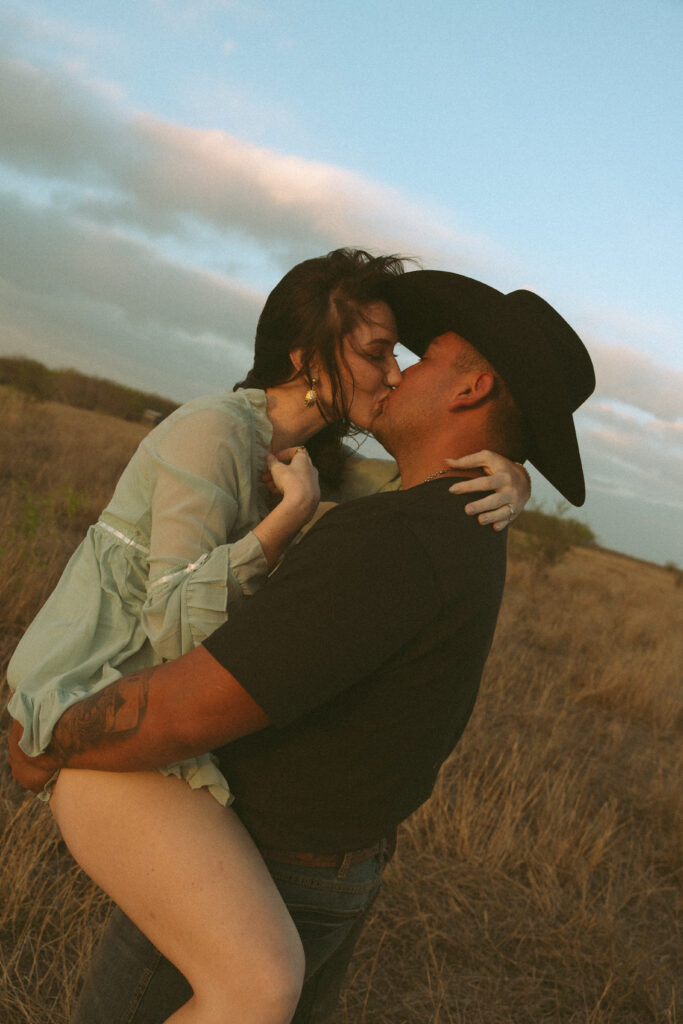 Lana Del Rey coded engagement session