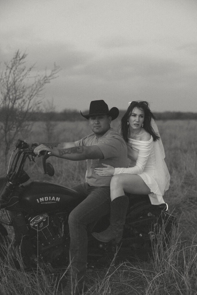 Lana Del Rey coded engagement session