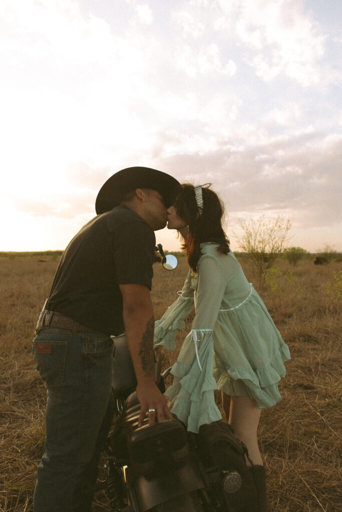 Lana Del Rey coded engagement session