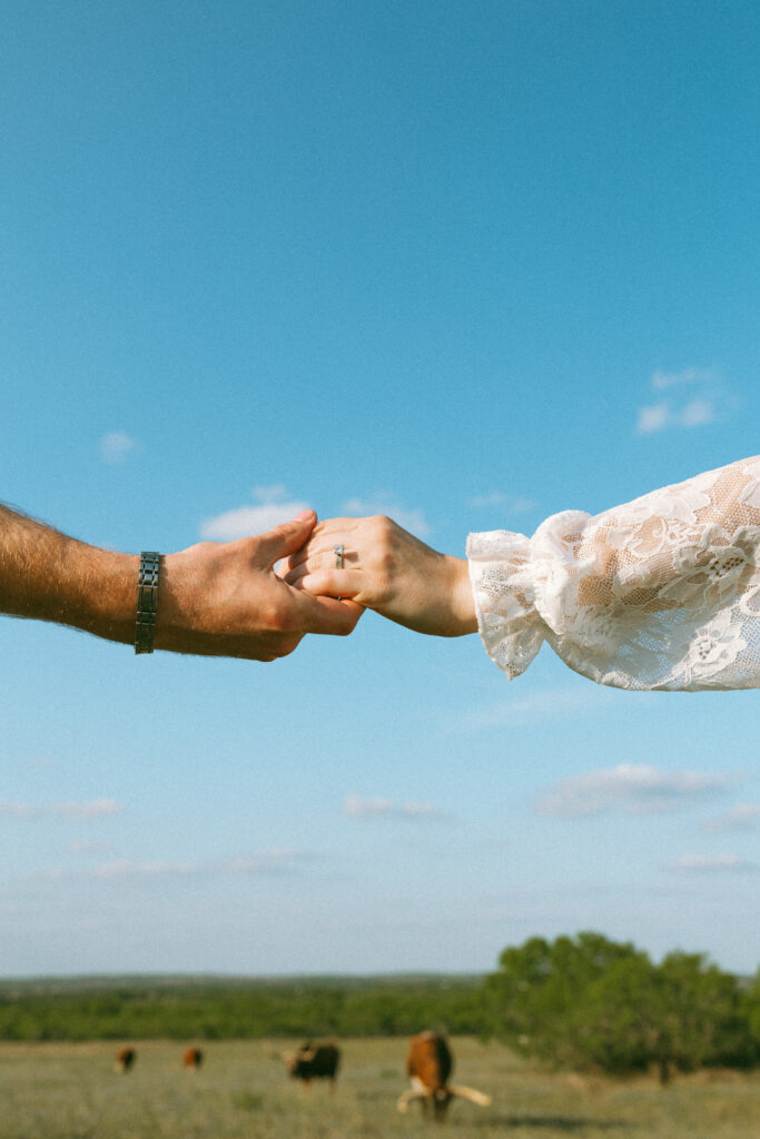Texas bluebonnet engagement session