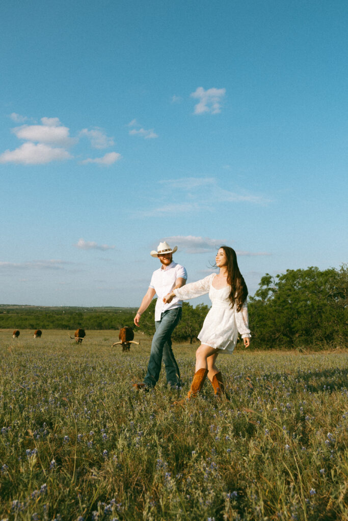 Texas bluebonnet engagement session