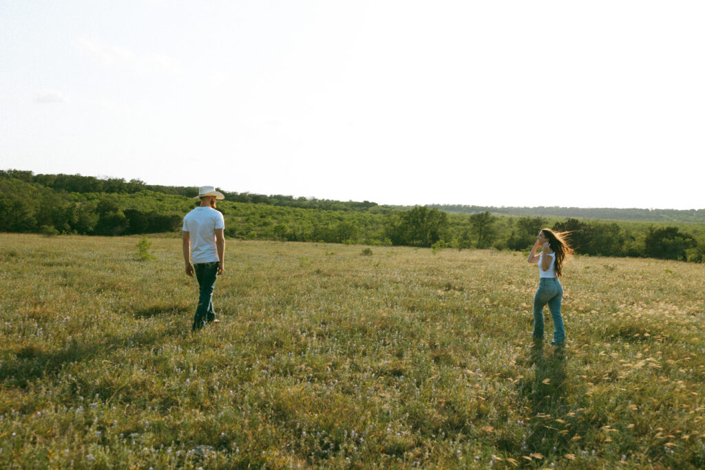 Texas bluebonnet engagement session