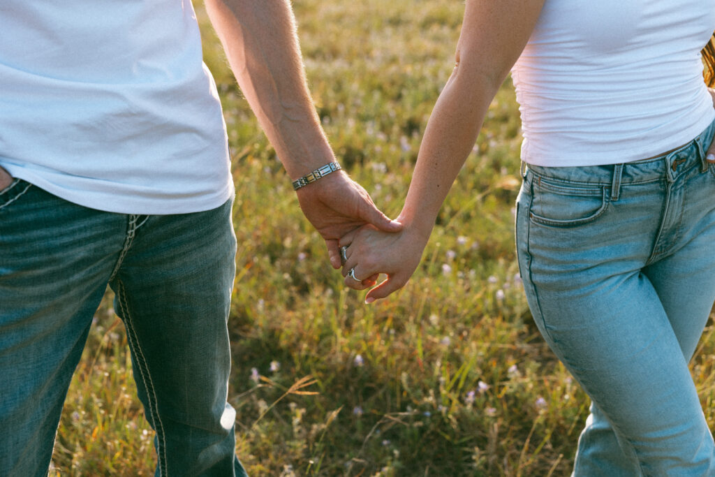 Texas bluebonnet engagement session