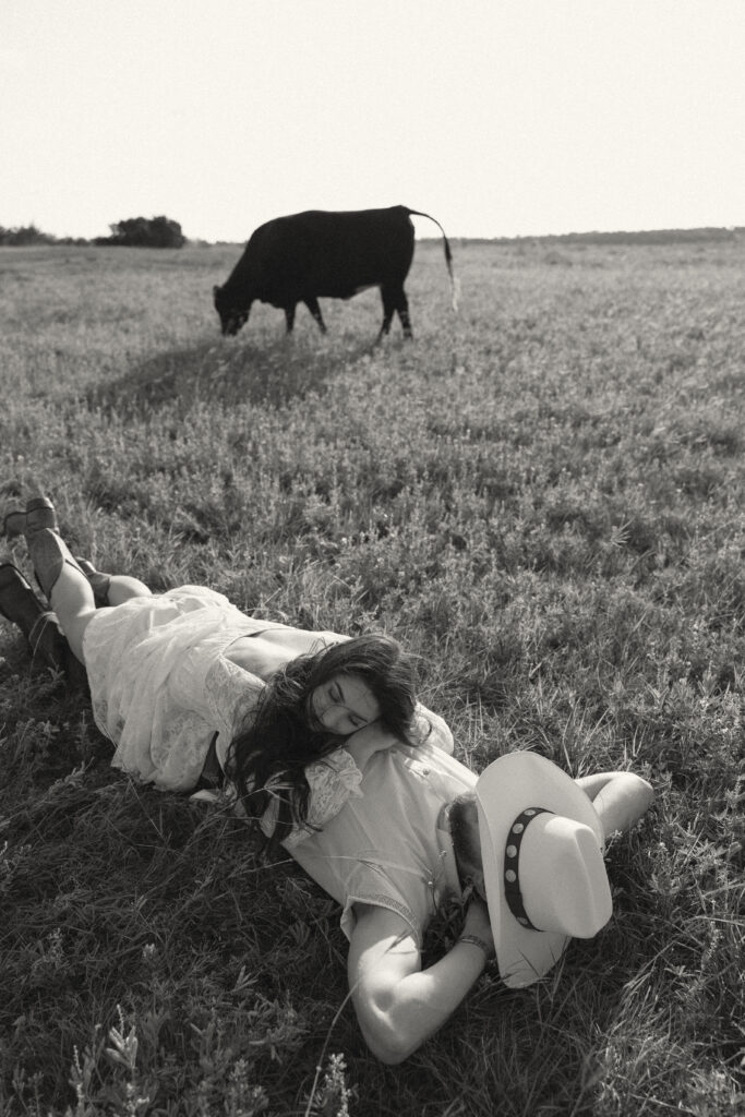 Texas bluebonnet engagement session