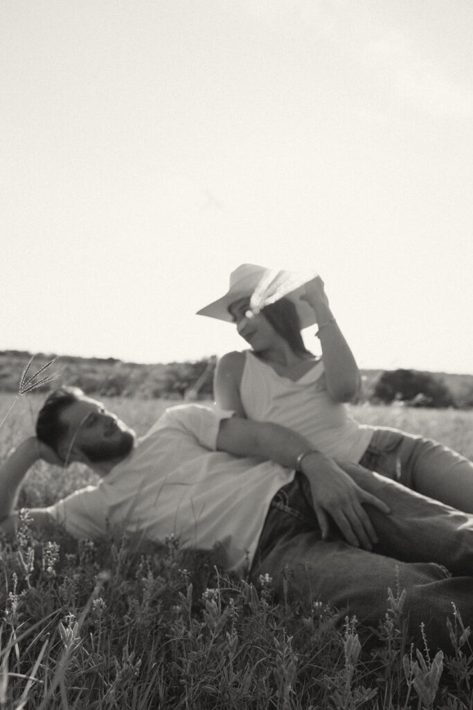 Texas bluebonnet engagement session