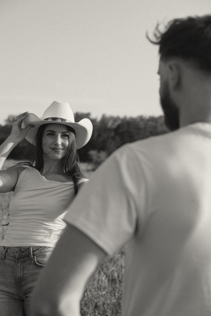 Texas bluebonnet engagement session
