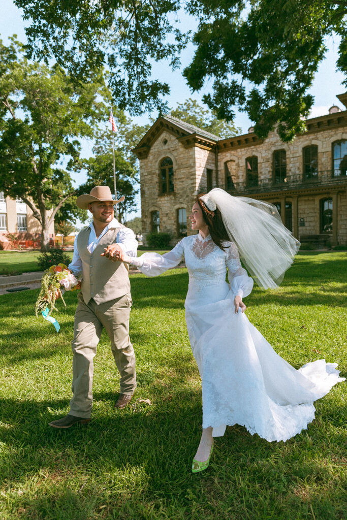 Intimate Fredericksburg Wedding